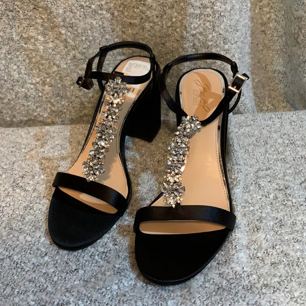 Badgley Mischka black heels